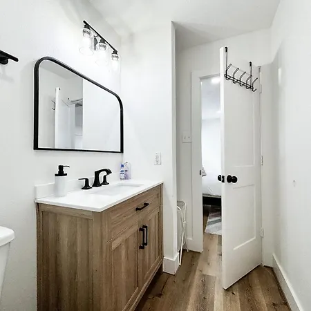 Convenient Downtown Stays Houston Exterior foto